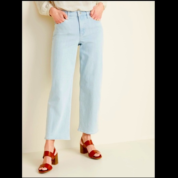 Old Navy Pants - NWT Old Navy High Rise Wide Leg pinstripe Jeans